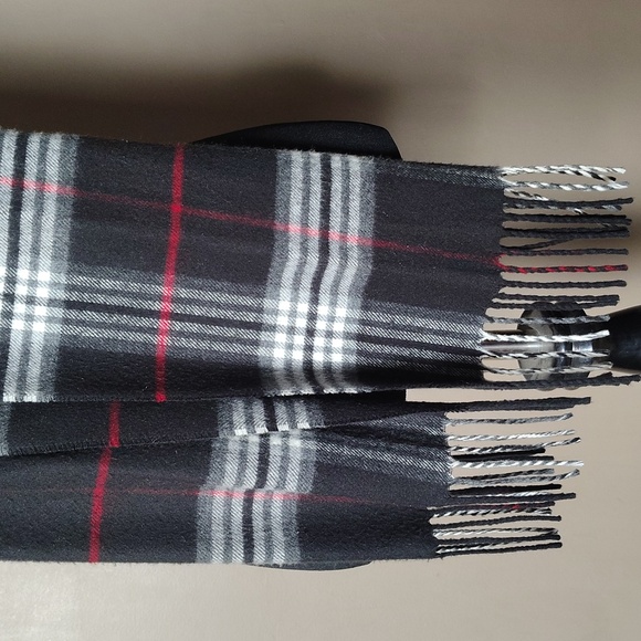 V. Fraas Black/Red/Gray Plaid Scarf W Fringe 10x60 - Picture 4 of 6